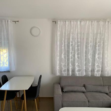 Apartman Ki Lejlighed Pula Eksteriør billede