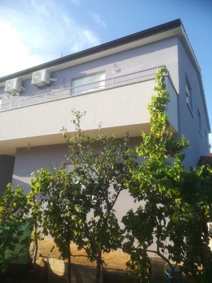 Apartman Ki Lejlighed Pula Eksteriør billede