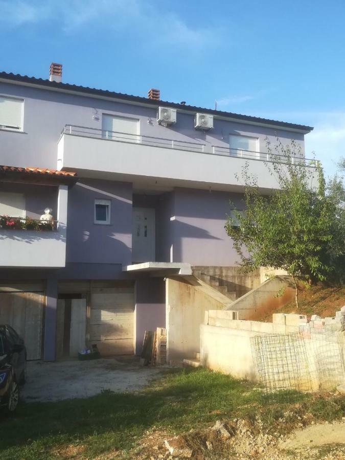 Apartman Ki Lejlighed Pula Eksteriør billede